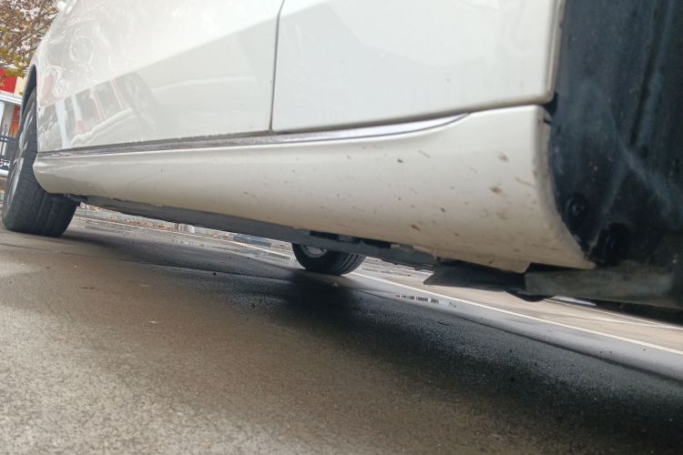 奔驰C级 2020款 C 260 L局部细节9001