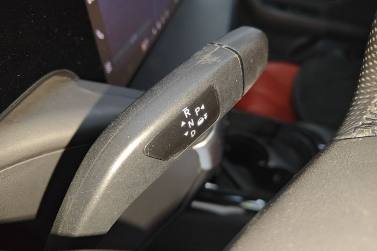 小鹏P7 2022款 480G+局部细节18