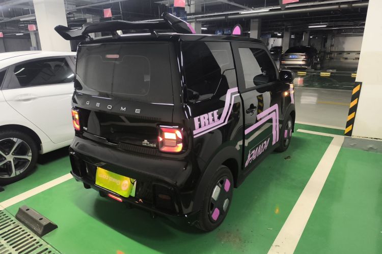 吉利银河 2025款 210km 熊猫卡丁车身外观7