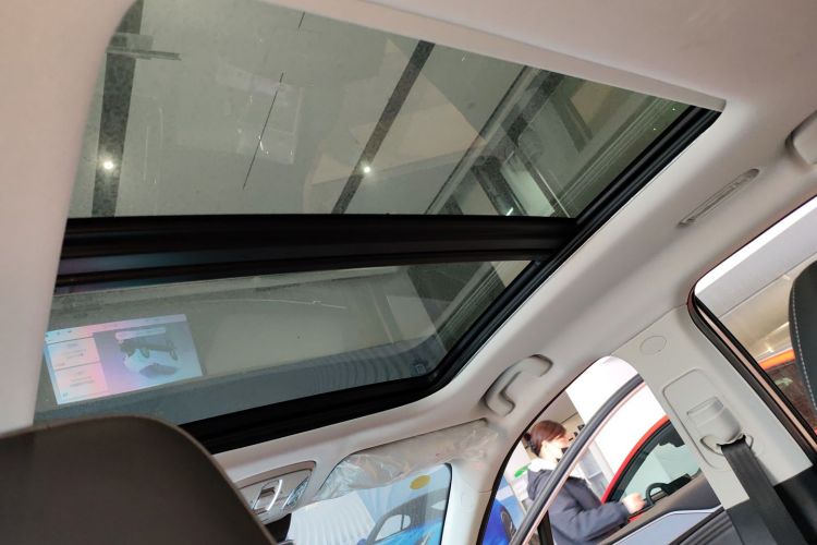 埃安 AION S Plus 2023款 80 科技版 三元锂中控内饰22