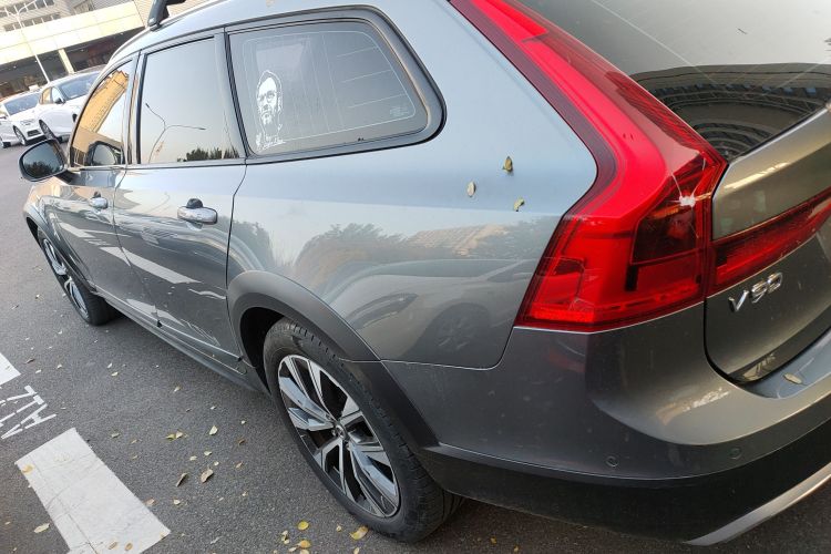 沃尔沃V90 2017款 Cross Country T5 AWD 智远版车身外观4