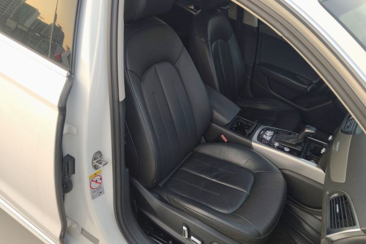 奥迪A6L 2016款 45 TFSI quattro 运动型局部细节41