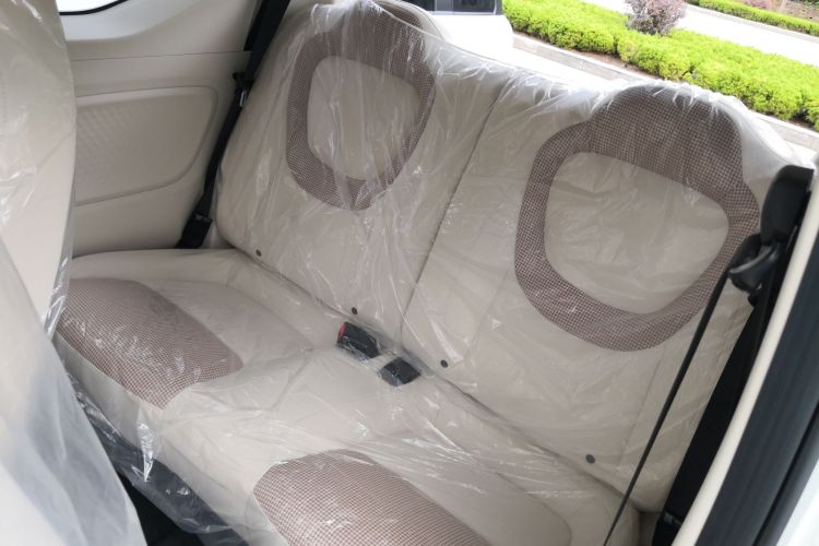 五菱汽车 宏光MINIEV 2024款 第三代 215km 青春版中控内饰21