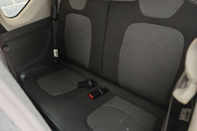 五菱汽车 宏光MINIEV 2021款 马卡龙时尚款 三元锂中控内饰21