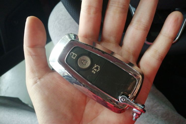 福特 福克斯Active 2021款 EcoBoost 180 自动劲潮型中控内饰7001