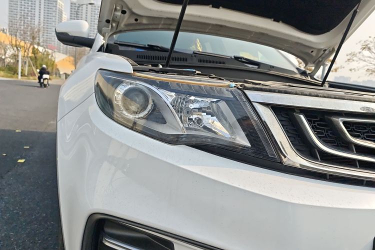 吉利汽车 博越 2018款 1.8TD 自动两驱智联型4G互联版车身外观8