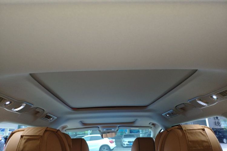 腾势D9 2022款 DM-i 1040 尊贵型局部细节22