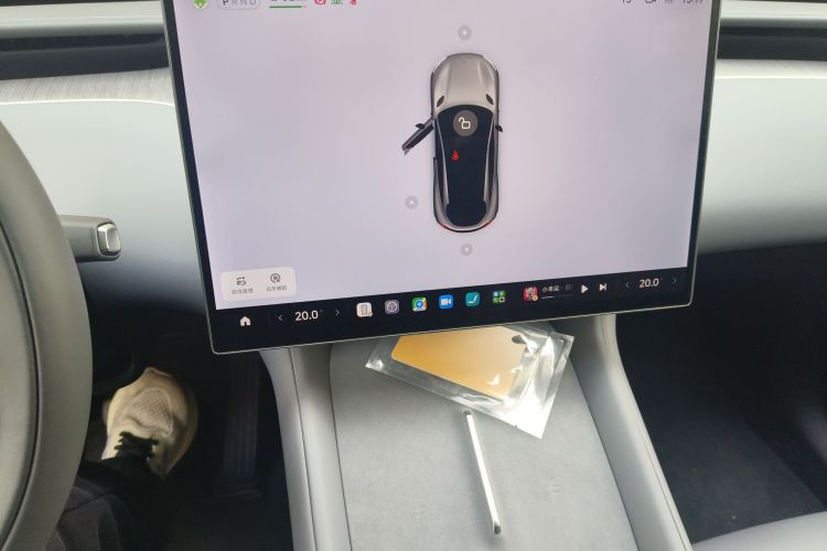 小米汽车 小米YU7 2025款 超长续航高性能四驱Max版中控内饰16