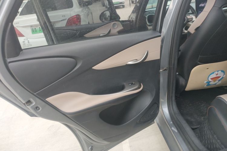 比亚迪 海豚 2023款 420km 自由版中控内饰49