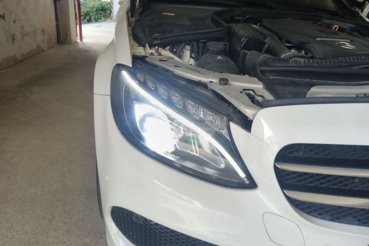 奔驰C级 2016款 C 200 运动版车身外观8