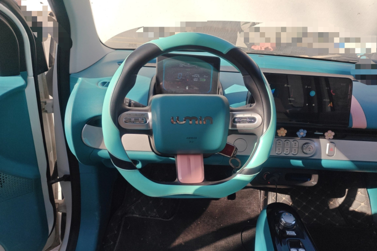 长安启源 长安Lumin 2022款 210km 香甜款中控内饰13
