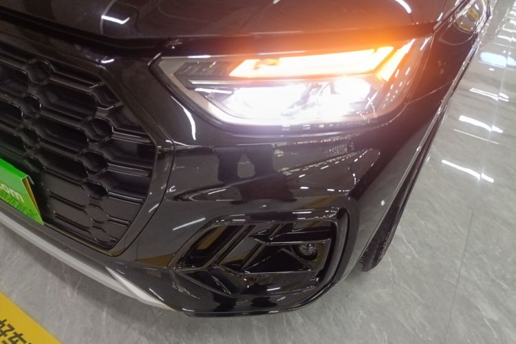 奥迪Q5L 2025款 45周年典藏版 40 TFSI 豪华动感型局部细节36