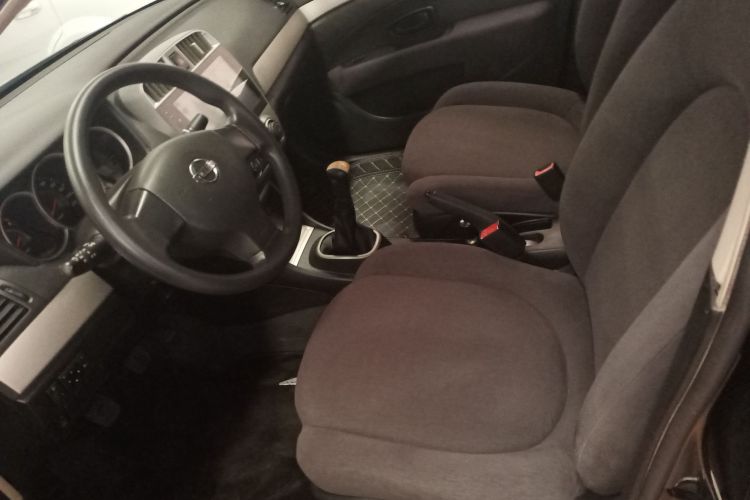 日产 轩逸 2016款 经典 1.6XE 手动领先版局部细节19