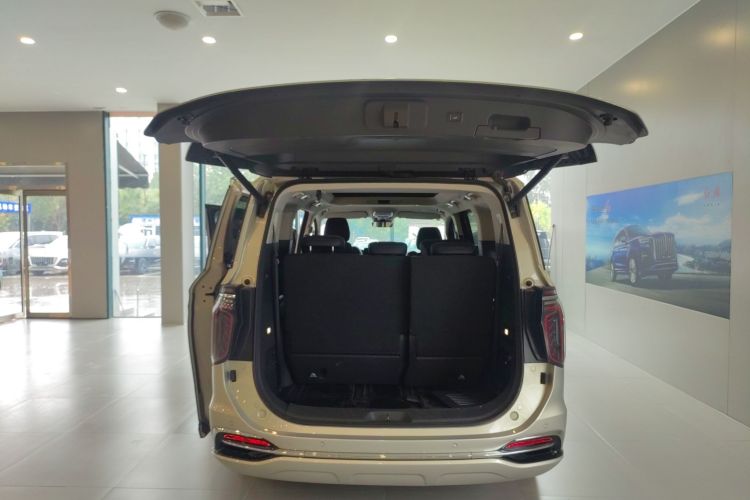 红旗HQ9 2023款 2.0T 智联旗享版局部细节23