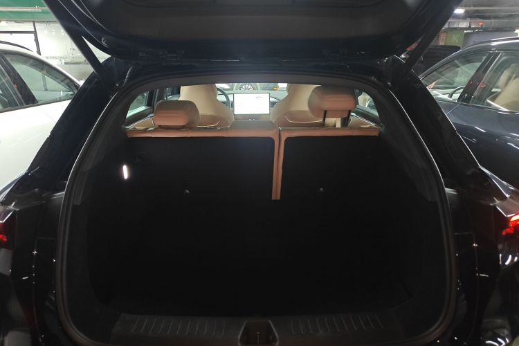 ARCFOX极狐 极狐 阿尔法T5(ARCFOX αT5) 2025款 520 MAX机舱底盘23