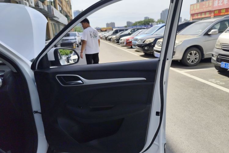 名爵ZS 2018款 1.5L 手动舒适版 国V中控内饰7005