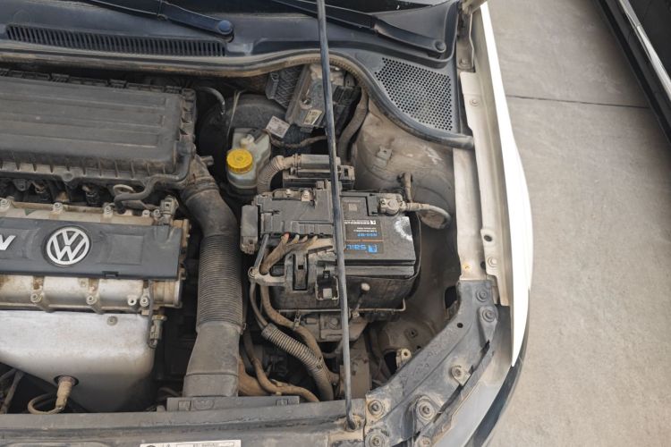 大众 Polo 2011款 1.6L 自动致酷版局部细节9007