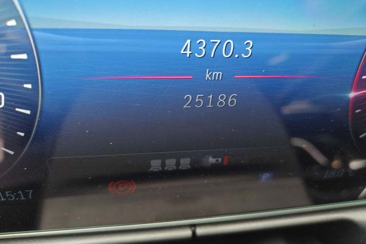 奔驰C级 2024款 C 200 L 运动版中控内饰15