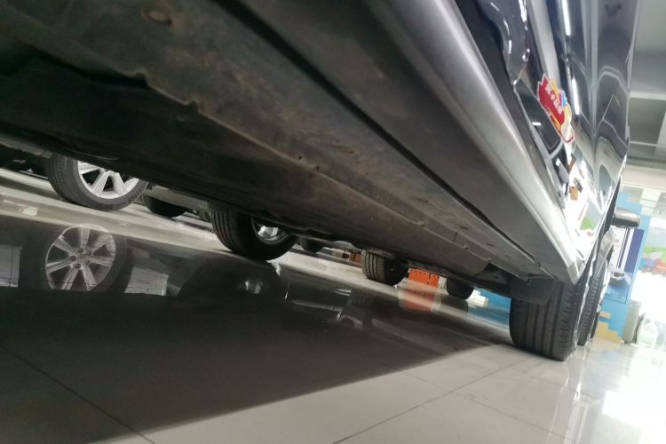 英菲尼迪QX50 2018款 2.0T 两驱时尚版局部细节9002