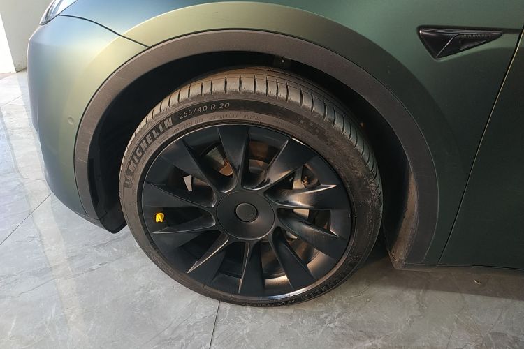 特斯拉 Model Y 2023款 后轮驱动版车身外观6007