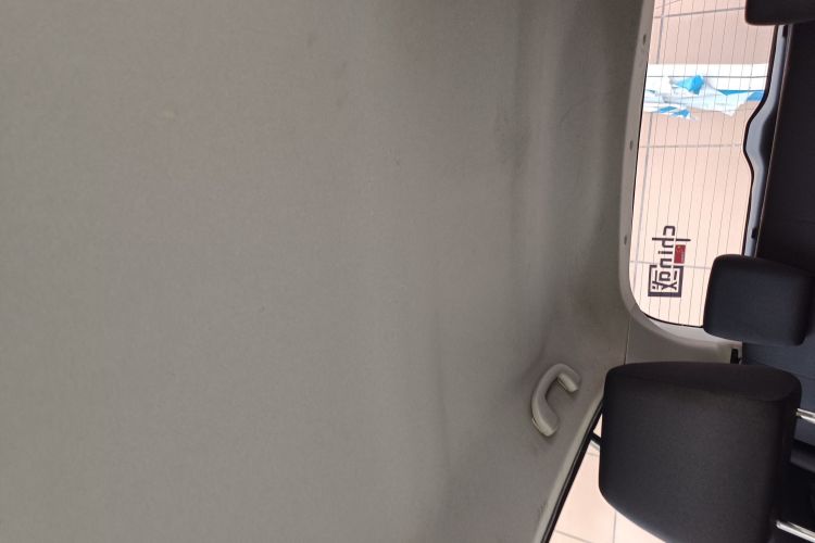 铃木 雨燕 2013款 1.3L 手动超值版局部细节22