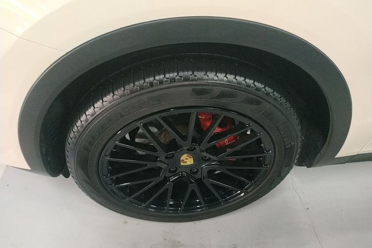 保时捷 2019款 Cayenne 3.0T车身外观6002