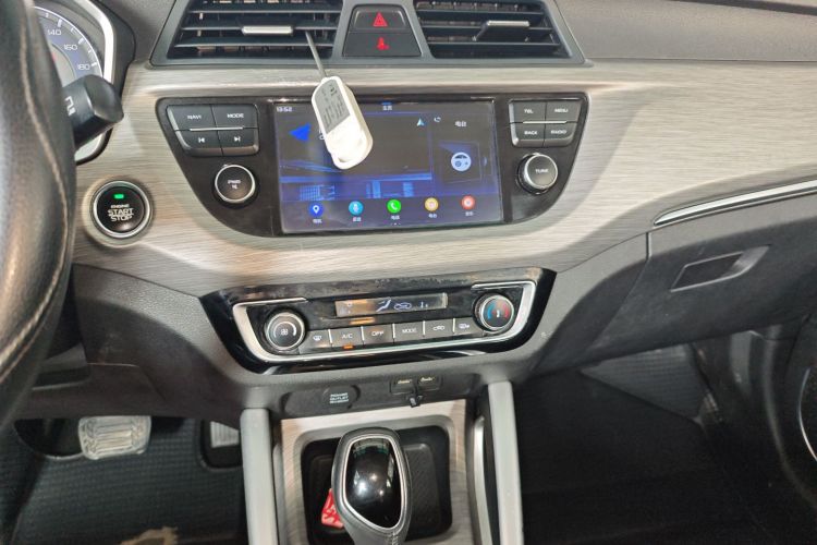 吉利汽车 远景X3 2017款 1.5L 自动尊贵型局部细节16