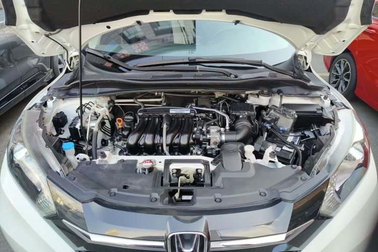 本田 缤智 2017款 1.5L CVT两驱舒适型机舱底盘24