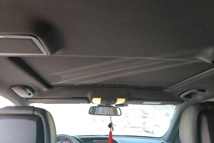 奔驰E级 2015款 改款 E 260 L 运动型局部细节22