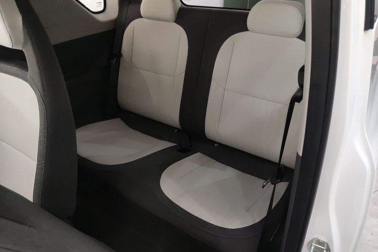 吉利银河 熊猫 2025款 210km 元气熊中控内饰21