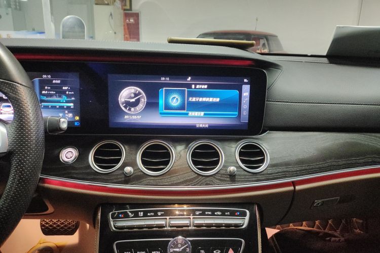 奔驰E级 2017款 E 320 L 运动型 4MATIC局部细节16