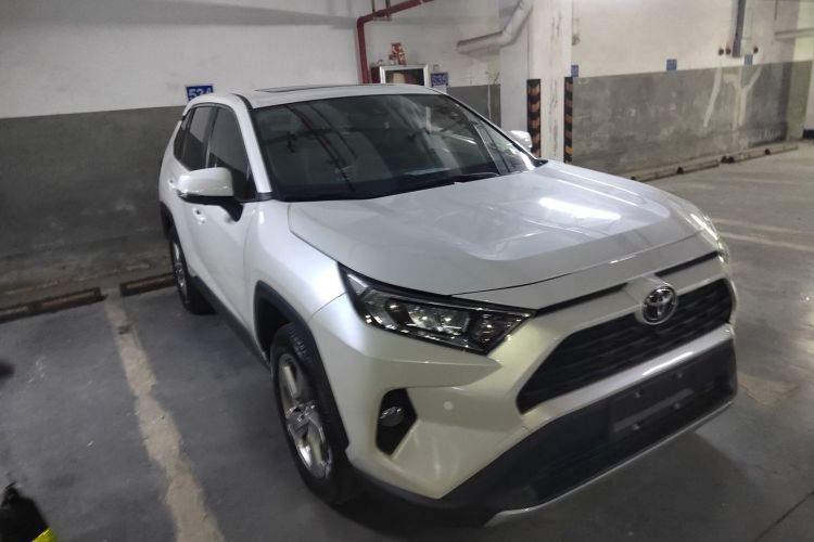 丰田 RAV4荣放 2021款 2.0L CVT两驱风尚PLUS版车身外观3