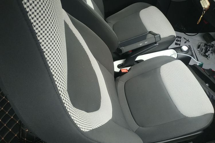 五菱汽车 宏光MINIEV 2024款 第三代 215km 进阶版局部细节41