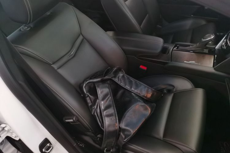 凯迪拉克XTS 2018款 28T 技术型中控内饰41