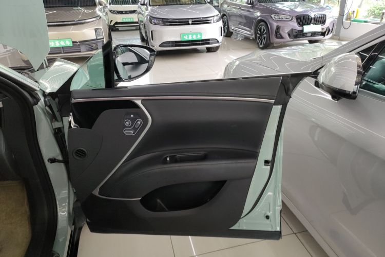 阿维塔11 2023款 鸿蒙 90度 后驱版中控内饰42