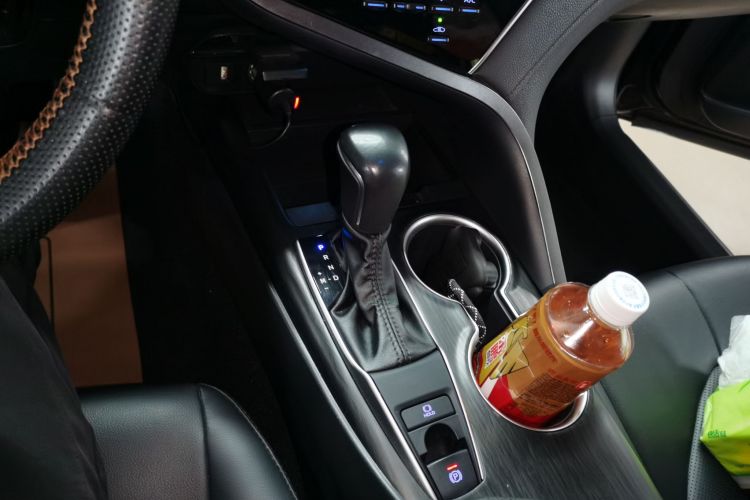 丰田 凯美瑞 2021款 2.0G 豪华版局部细节18