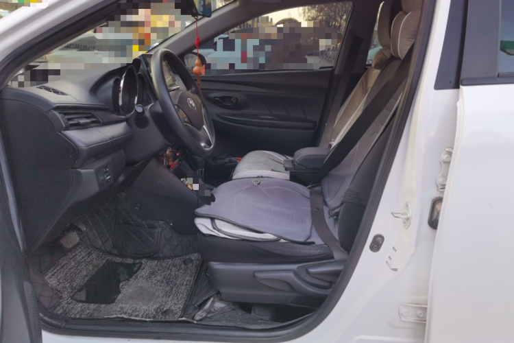 丰田 威驰 2021款 1.5L CVT创行版中控内饰19