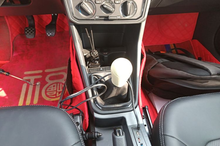 捷达VA3 2024款 1.5L 手动进取版中控内饰18