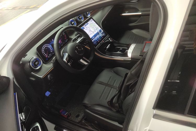 奔驰C级 2023款 改款 C 260 L 运动版局部细节19