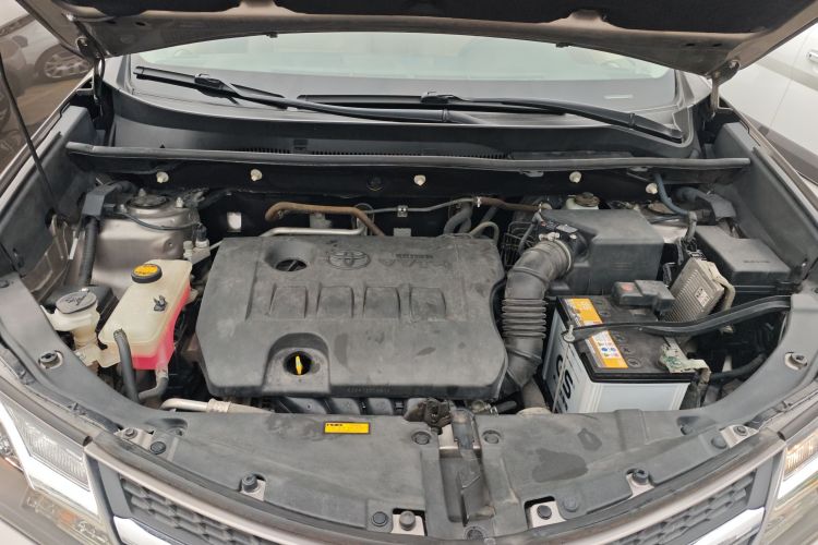丰田 RAV4荣放 2015款 2.0L 手动两驱都市版局部细节24