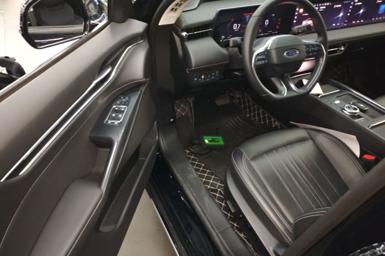 福特 蒙迪欧 2025款 2.0T EcoBoost 豪华型中控内饰7003