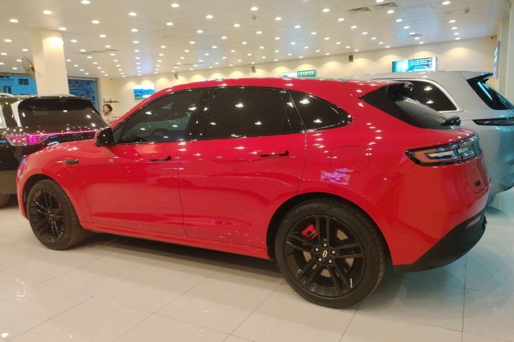 鸿蒙智行 问界M5 2024款 增程 Max RS 四驱高阶智驾版车身外观6003