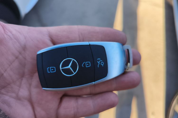 奔驰C级 2020款 改款 C 200 L 时尚型运动版中控内饰11