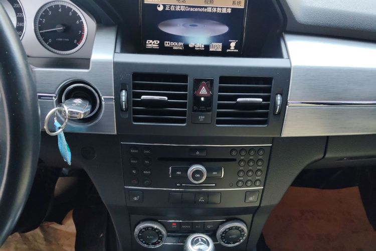 奔驰GLK级(进口) 2008款 GLK 300 4MATIC 豪华型中控内饰16