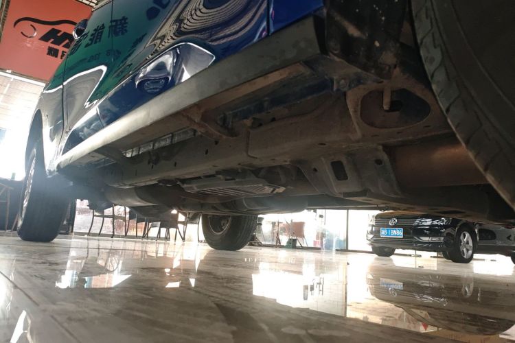 长城 炮 2020款 2.0T商用版自动柴油两驱精英型长箱GW4D20M局部细节9001