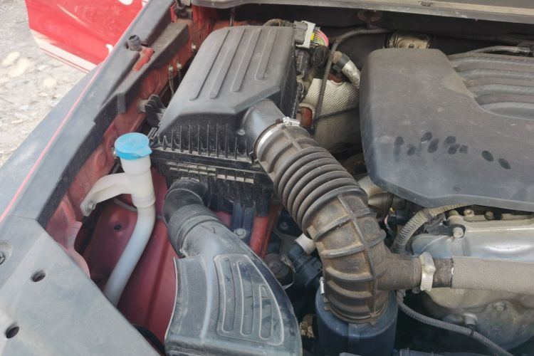 坦克300 2021款 越野版 2.0T 征服者局部细节9006