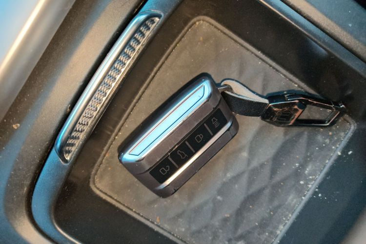 坦克300 2021款 越野版 2.0T 挑战者中控内饰11