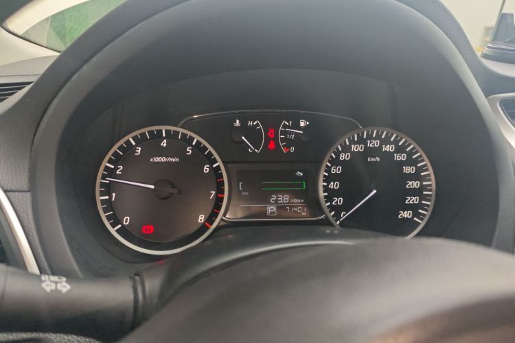 日产 轩逸 2021款 经典 1.6XL CVT豪华版局部细节14