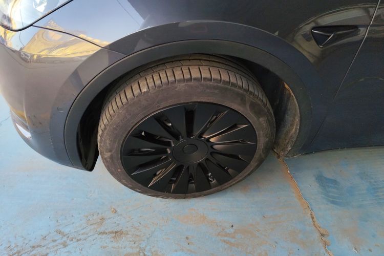 特斯拉 Model Y 2022款 后轮驱动版车身外观6002