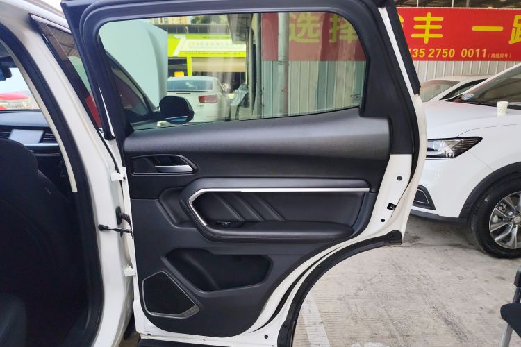 哈弗H6 2017款 红标 1.5T 自动两驱智尚型中控内饰7006